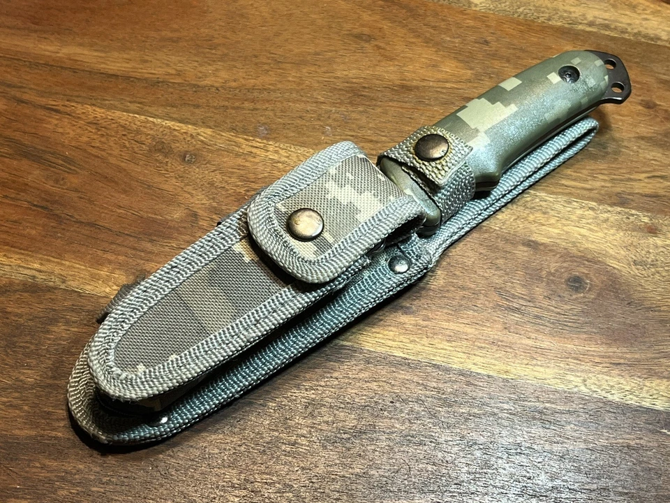 CUCHILLO PLEGABLE HOJA FIJA VERDE MTECH TÁNDEM LLEVAR CAMUFLAJE MT-473 + FUNDA NYLON Foto 2 de 4