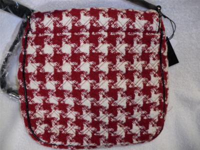 Rare Vera Bradley Red White Houndstooth
Saddle Bag Limited Edition VERA BRADLEY HIGHLANDS RED & WHITE HOUNDSTOOTH SADDLE BAG  main image 3