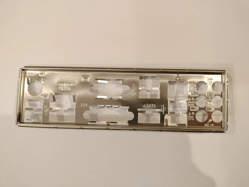 Bundle ASUS M4A785D-M PRO + AMD Athlon II X2 240E 2,8 Ghz + 2 GB Ram DDR2 - Immagine 3 di 4