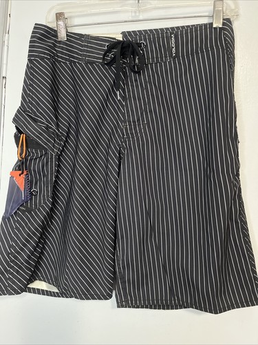 Volcom Black and White Stripe Board Swim Surfing Shorts No Tag Size True Size 33