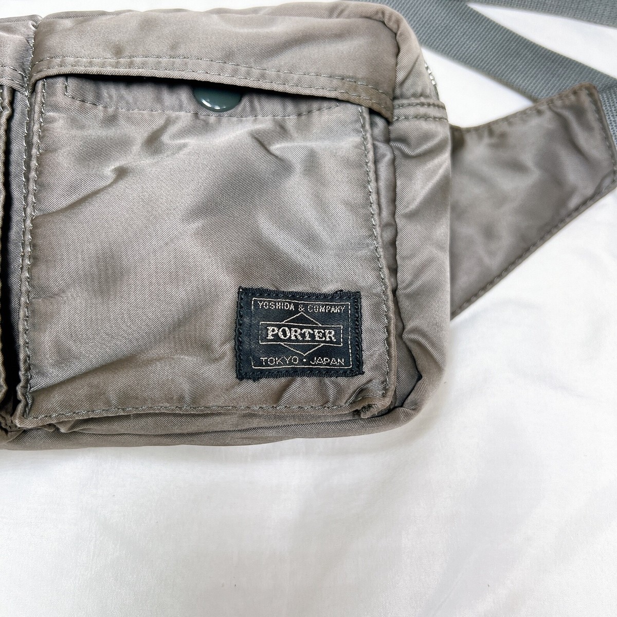 Yoshida Porter Tanker Shoulder bag waist bag Silver gray Yoshida Porter Tanker Shoulder bag waist bag Silver gray