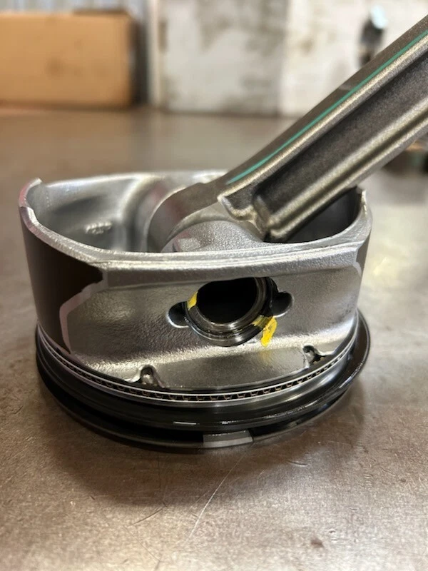 Juego de pistones y varillas LS3 NUEVO OEM Foto 2 de 4