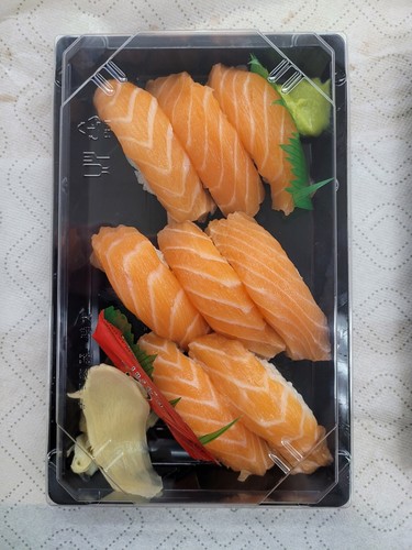 50 Set 8.94x5.63x1.97" Takeout Sushi Tray & Lid To Go Crunch or Multi Roll - Picture 6 of 7