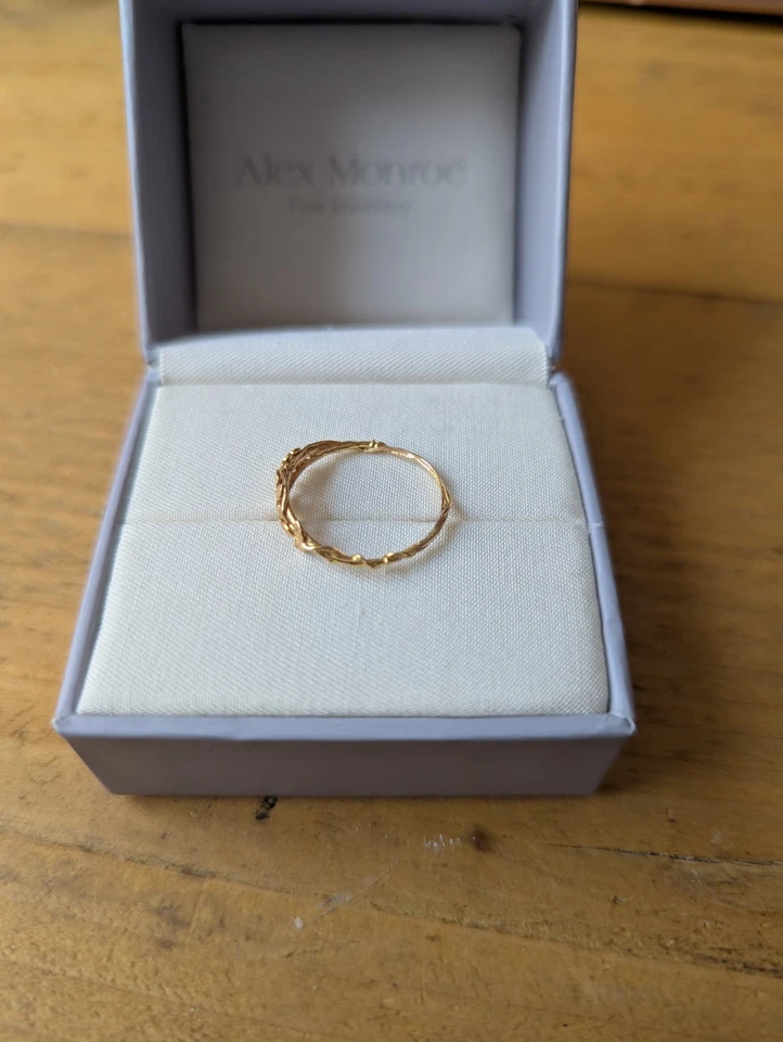 Alex Monroe Fine Jewellery Rose Petalum Band 18ct Rose Gold Ring Size M with Box - Image 4 of 4