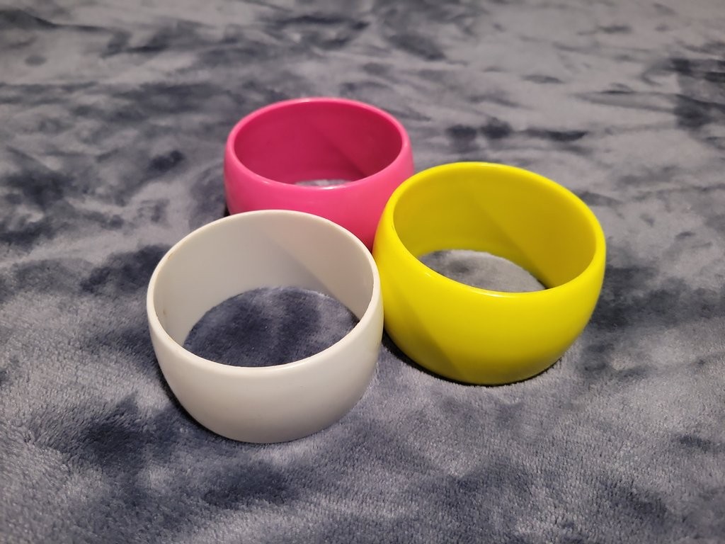 Vintage Plastic Bangle Bracelets Set - image 2