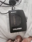 Vintage SONY Walkman WM-FX10 Radio & Cassette Player w/headphones TESTED Working