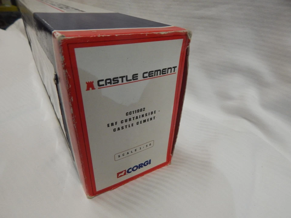 CORGI ERF CURTAINSIDE CASTLE CEMENT CC11902  BOXED 1:50 - Image 2 of 4