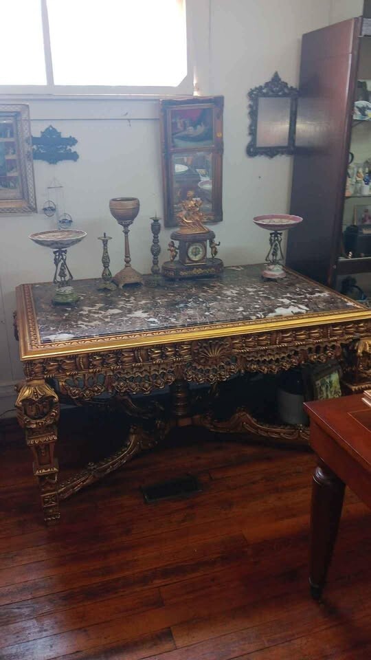 Picture 1 of 3