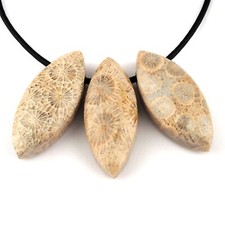 verst Koralle Navette Anhänger seitlich gebohrt + Satinband schwarz AAA-Qualität