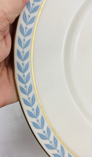 2pc Vintage 1940s Tatler of Trenton 10” Dinner Plate Blue Laurel Leaf Gold Trim - Picture 4 of 7