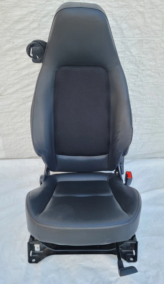 2008-2015 Smart Fortwo Front Right Passenger Seat Leather Cloth OEM Manual - Image 2 of 4