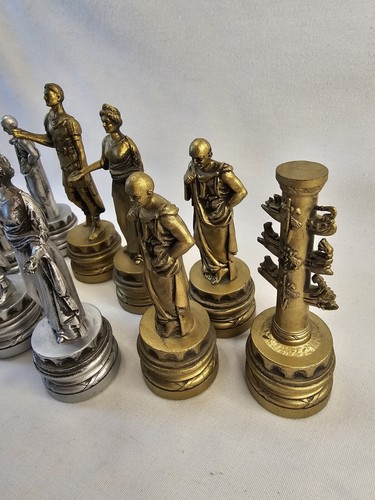 Classic Games Ancient Rome Chess 1963 1st Edition Replacement Pieces Gold Silver - Picture 3 of 6