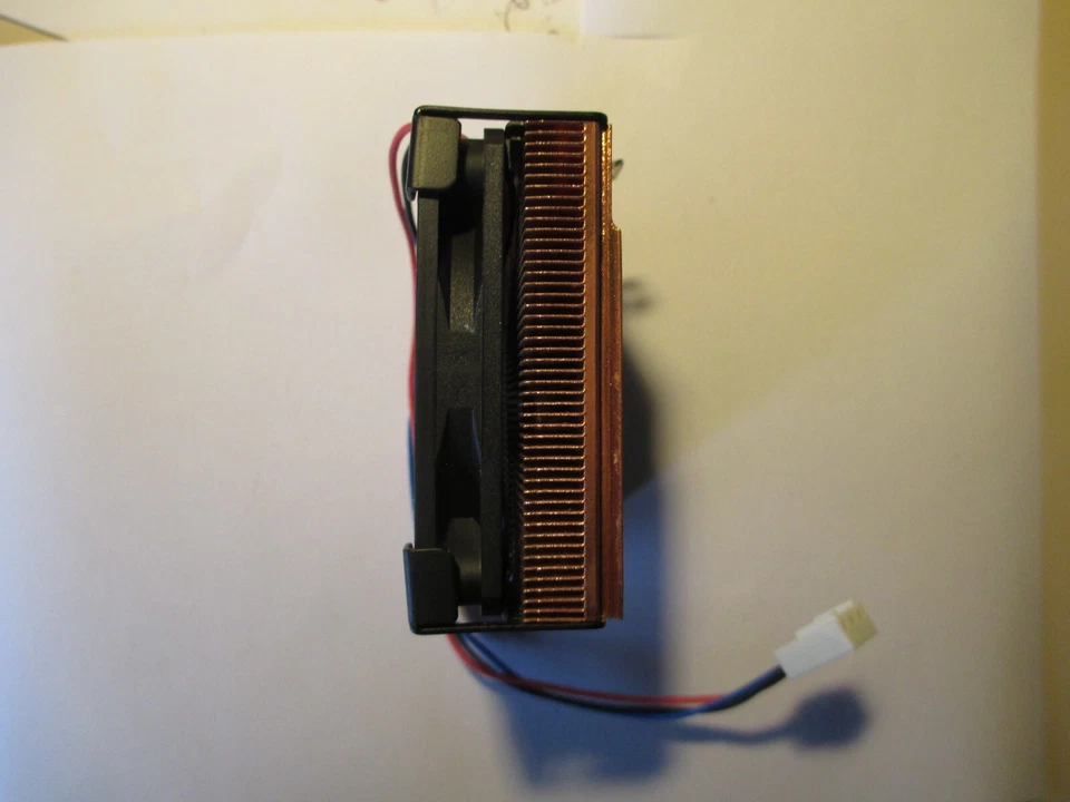 Dissipatore CPU in Rame  Socket 370  Pentium III solo 25 mm Piatto - Immagine 2 di 4
