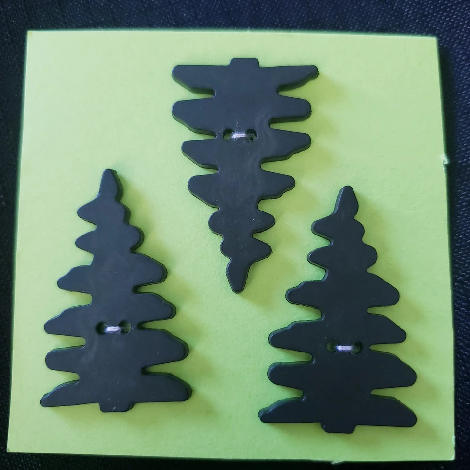 3x Vintage 1⅝" Tree Button Large Dark Green Evergreen Forest Outdoor Nature Wood - Image 4 of 4