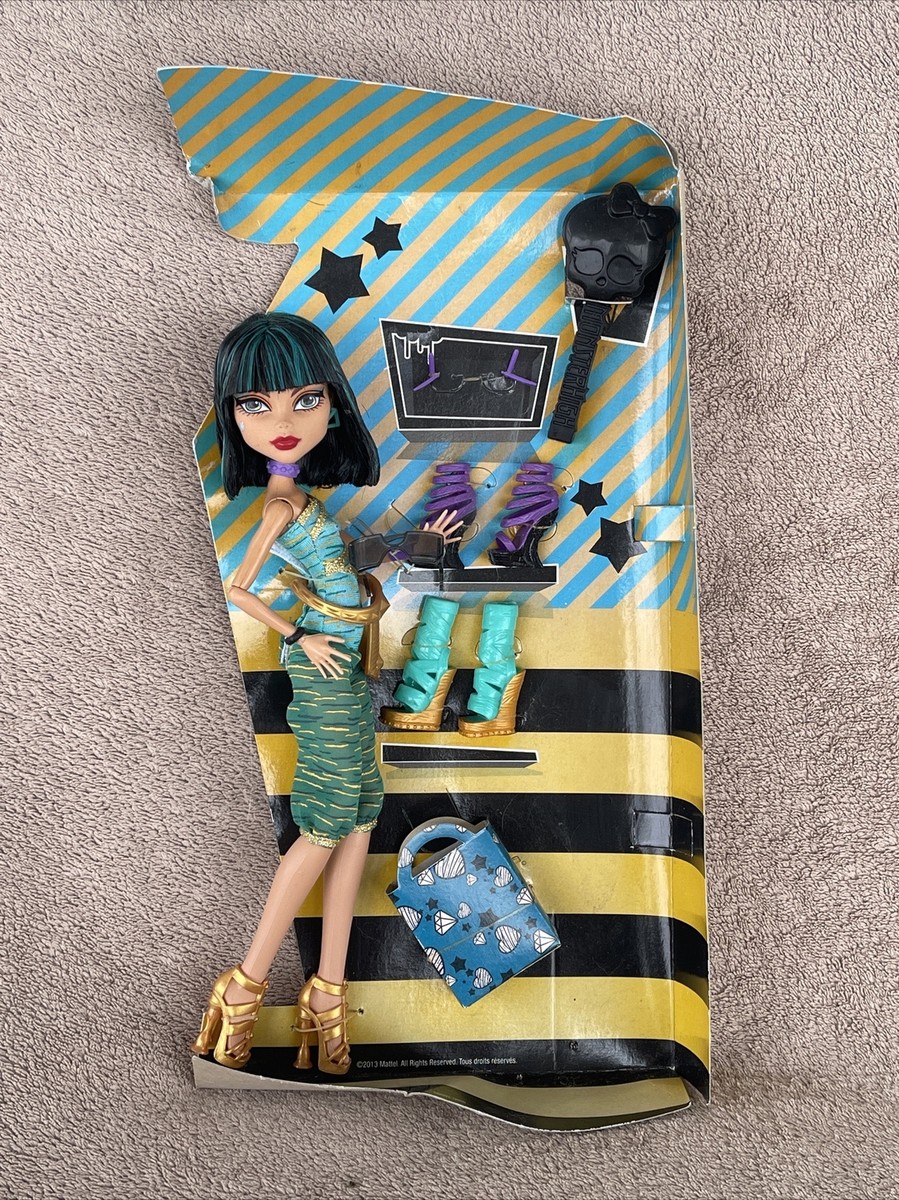 Monster High Doll Cleo De Nile I Love Shoes - Still Attached To