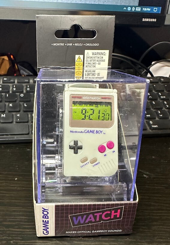 Official Super Mario Gameboy Watch with NES Alarm Sound by Paladone