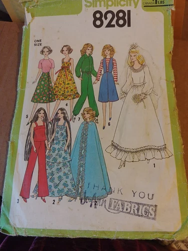 Vintage 1977 Barbie/Darcie dress pattern 2 szs 11-1/2” & 12-1/2” Simplicity 8281