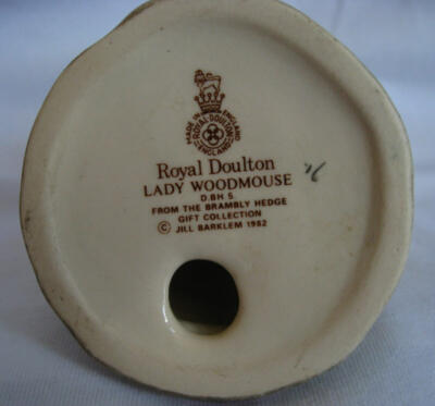 Royal Doulton - Brambly Hedge Mouse Mice Figurine - DBH 5 - Lady