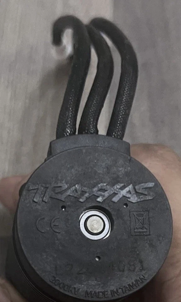 Traxxas Brushless Motor 2000KvTRX3483 SLEDGE, Maxx Slash, RichtigStabil Motor. - Bild 4 von 4