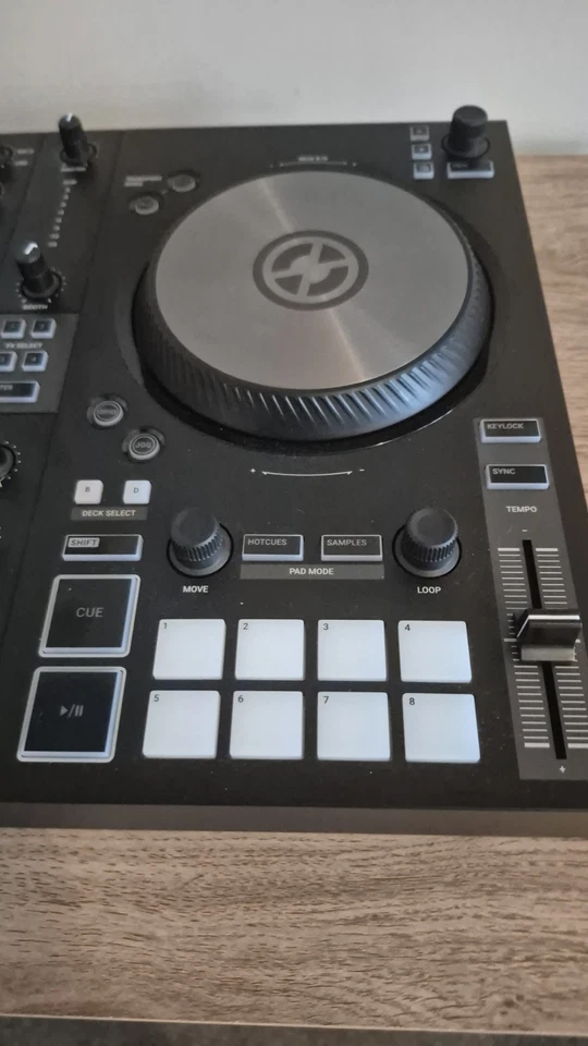 Native Instruments Traktor Kontrol S3 MK3 Digital DJ Controller - Image 3 of 4