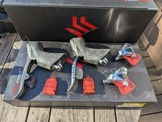 SRAM Red AXS D1 Electronic Hydraulic Shifters Flat Mount Calipers