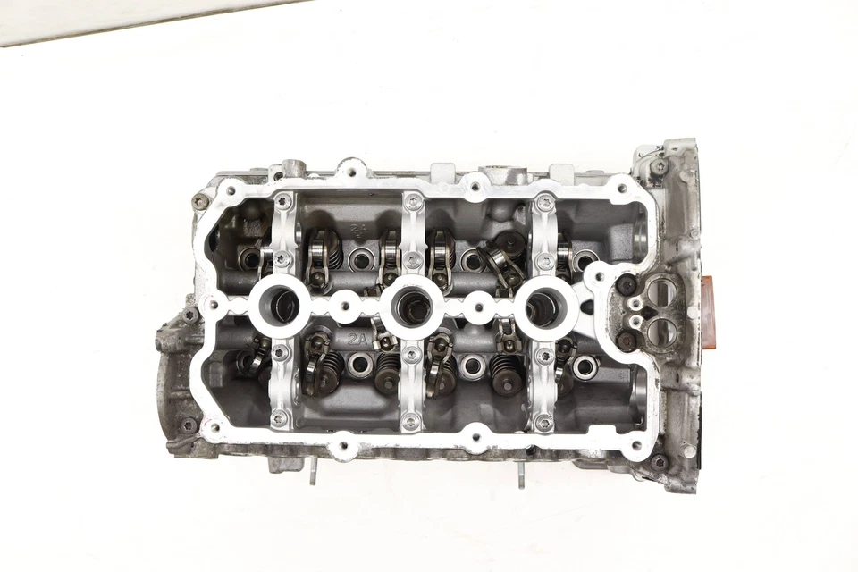 AUDI A5 QUATTRO 2008-2011 3,2 L - culata de motor derecha 3,2 L 06E103066B Foto 3 de 4