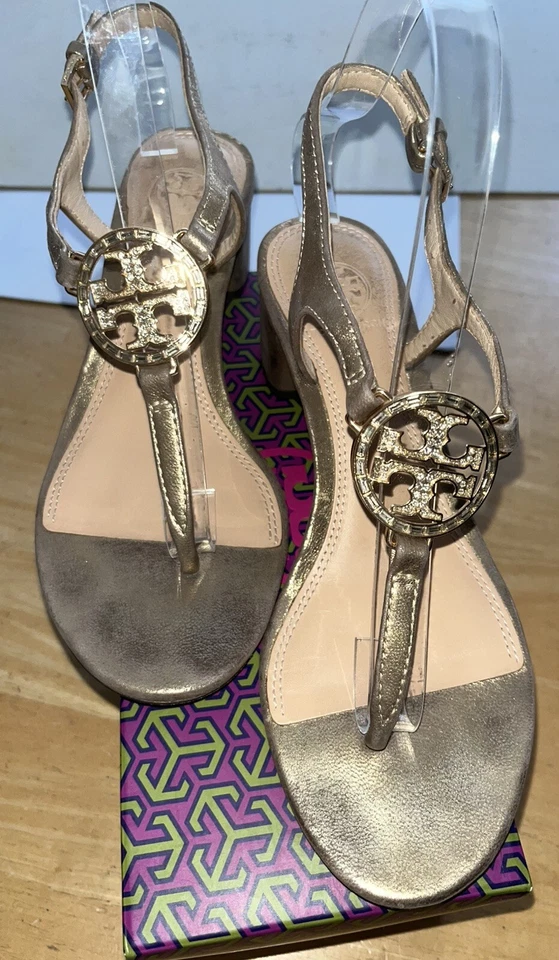 Сандалии Tory Burch ФИОЛЕТОВЫЕ 45 мм с кристаллом T-образным ремешком кожа ПЛАТИНОВЫЙ МЕТАЛЛИК размер 7 - Изображение 3 из 4