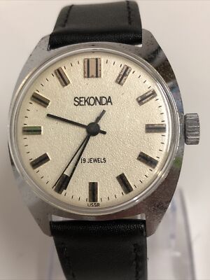 Vintage 1970s Sekonda 19 Jewels Raketa Cal 2609HA Gents Mechanical Watch  UK