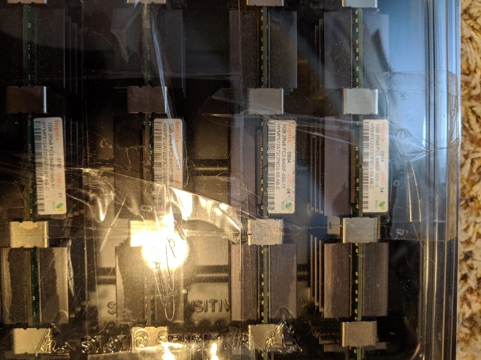 Hynix 4GB Total (4x1GB)  PC2-6400F-555-11 DDR2 RAM for  2006/2007/2008 Mac Pro - Image 2 of 4