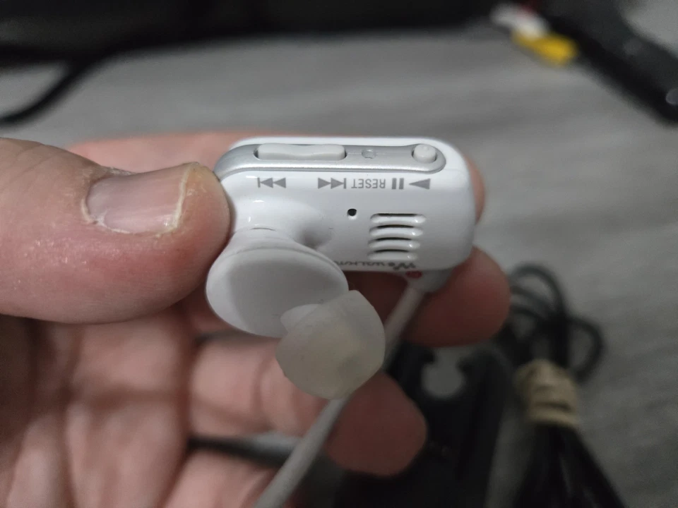 Sony Walkman NWZ-W273S 4 GB Impermeable Natación Reproductor MP3 Blanco Foto 4 de 4