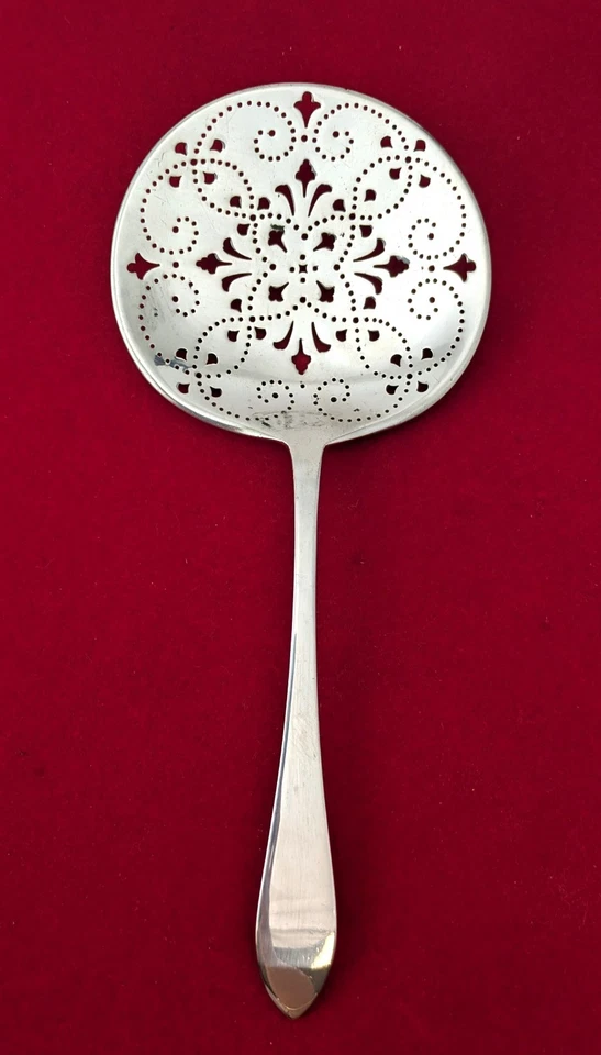 Faneuil by Tiffany & Co. Sterling Silver 7-3/4" Pierced Tomato Server - Image 2 of 4