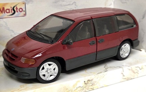 Maisto 1/26 - Chrysler Voyager Minivan Red Grey 1996 Diecast model car - Bild 3 von 7