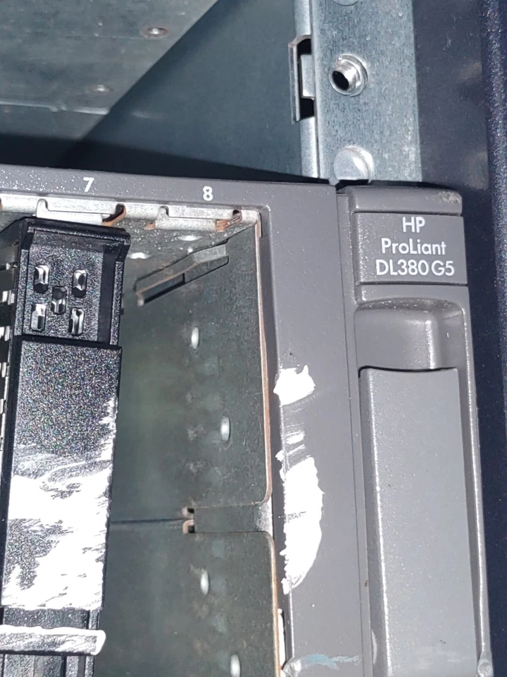 HP Proliant DL380 G5 Server /(2) Xeon X5460 / 8GB RAM / 8 Hard drive slots(E-4) - Image 2 of 2