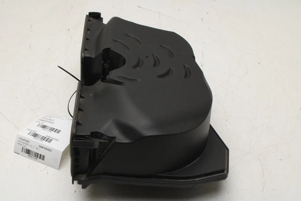 07-16 Mercedes-Benz E350 4Matic 3.5L AWD Limpiador de admisión de aire Ventilación Carcasa Foto 3 de 4