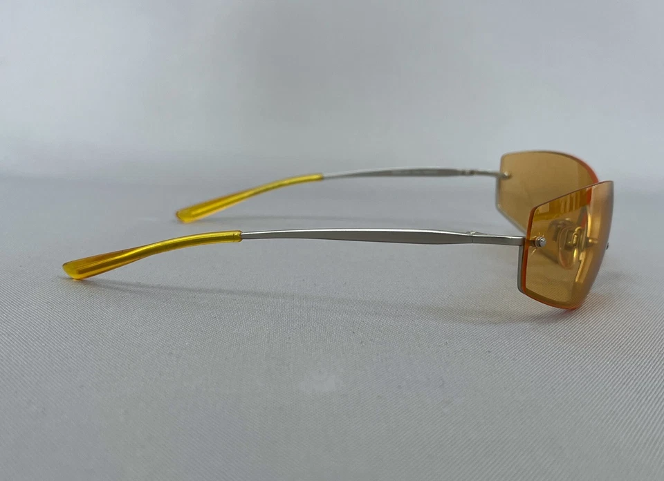 Потрясающие редкие винтажные дизайнерские солнцезащитные очки VERSUS от VERSACE Y2K оранжевые унисекс - Изображение 3 из 4