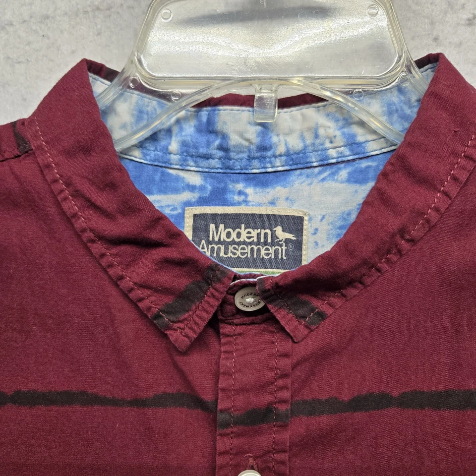 modern Amusement button up shirt men's size L - Image 3 of 4
