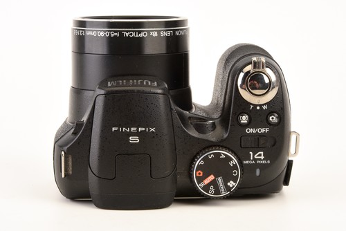 Fujifilm FinePix S2950 14.0MP Digital Camera 18x Optical Zoom V22 - Picture 6 of 7