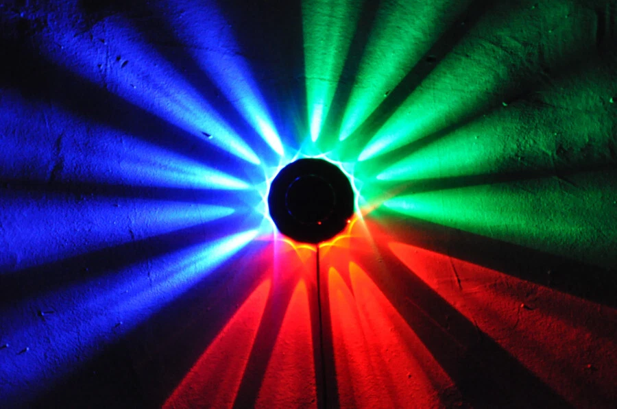 Led Light 8W Sunflower Shining UFO 48 LED Mini Voice Activated Flashing Lighting - Image 3 of 4