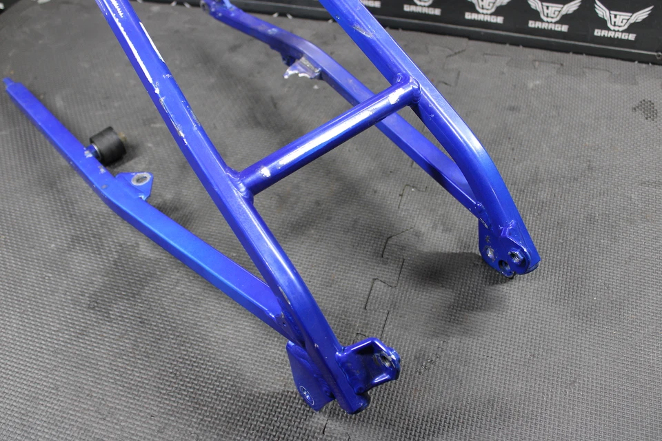 Yamaha 2001 YZ250F 2000 2001 YZ426F 2000 OEM SUBCHASIS TRASERO Foto 2 de 4