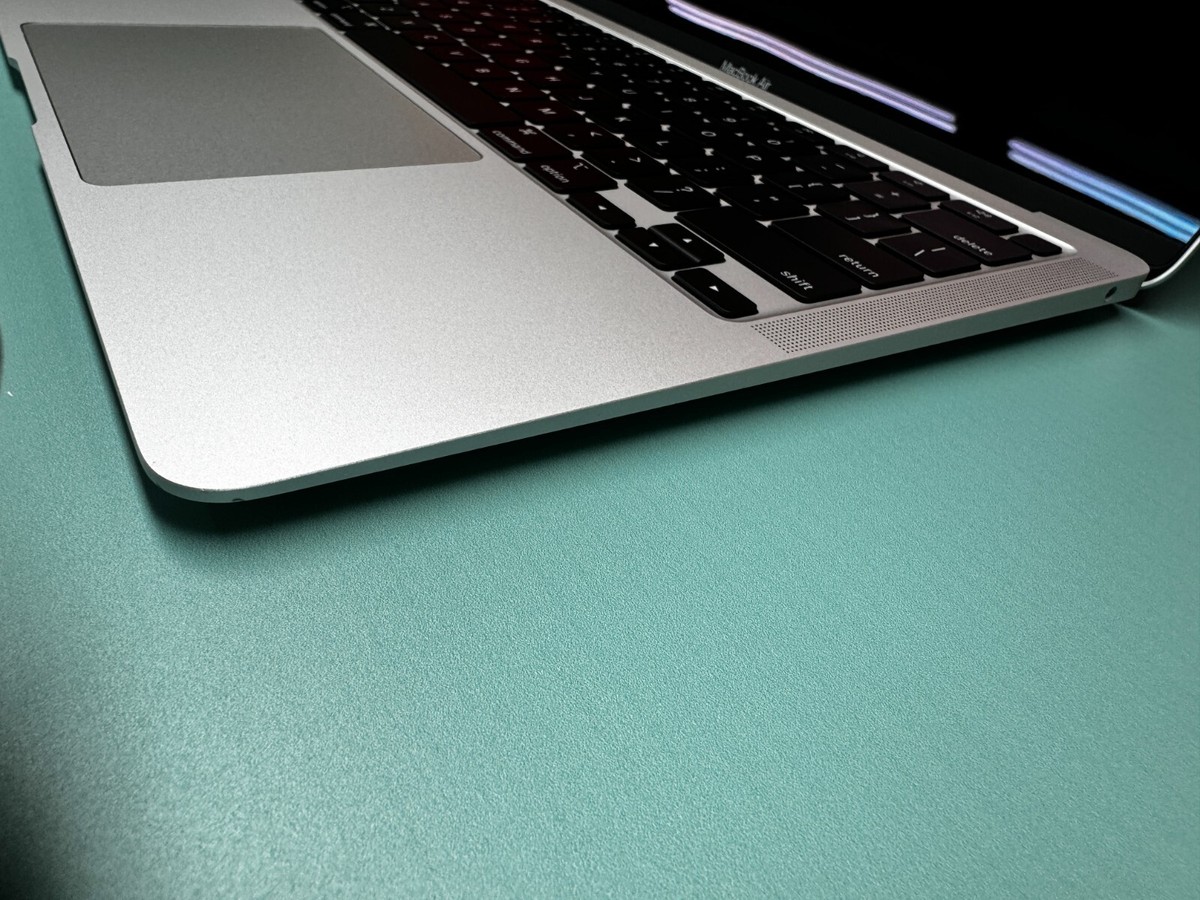 2020/21 Apple MacBook Air 13