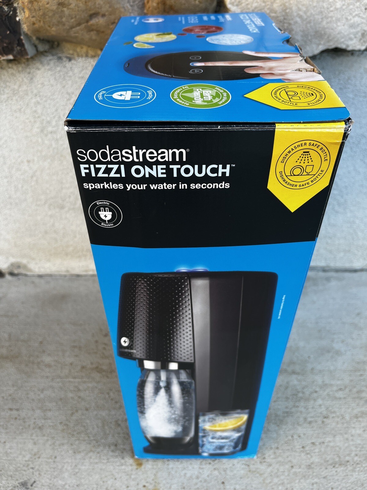 New SodaStream One Touch Fizzi Soda Maker Starter Pack Black Cartridge + Bottle