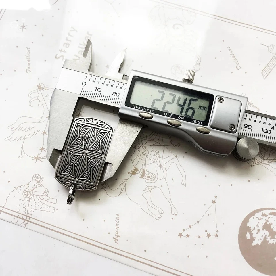 Dije colgante de ónix negro con etiqueta de perro de plata de ley 925 Foto 4 de 4