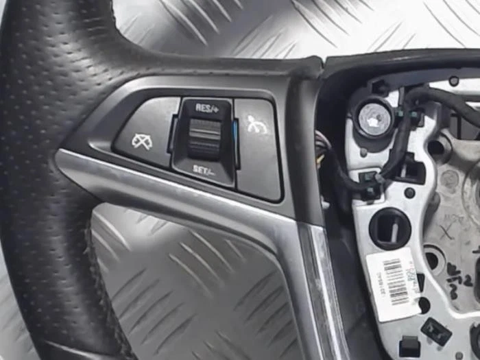 Lenkrad Vauxhall Insignia MK I Sports Tourer G09 13316540 P12173265 - Bild 3 von 3