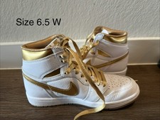 Jordan 1 Retro metallic gold Women s 6.5 NO B...