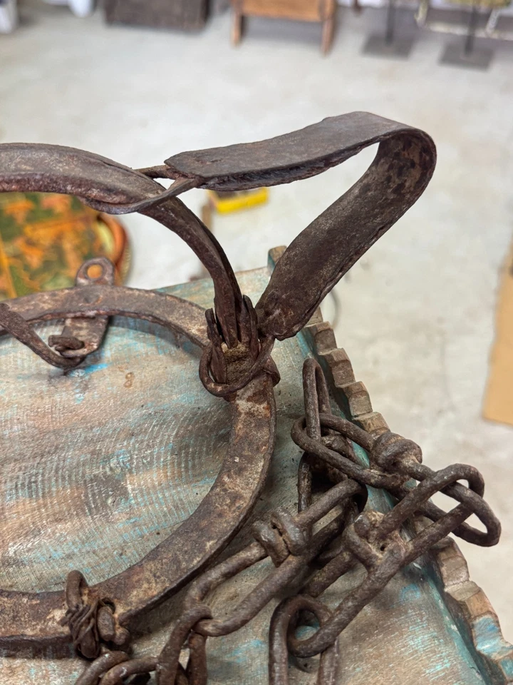 Vintage Rare Rustic Iron Hand Crafted Spikes Forest Animal Rescue Chain Loop - Image 4 of 4