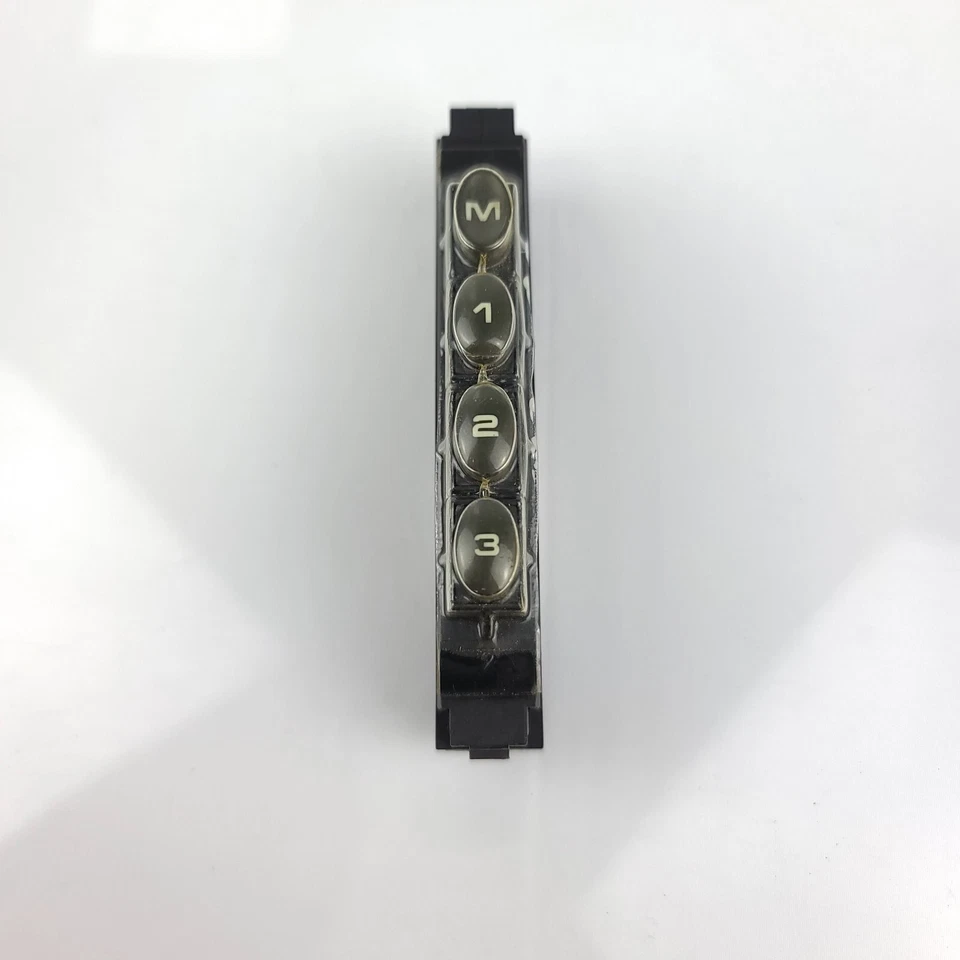 Interruptor de memoria de posición de asiento Boxster 1998-2003 OEM 99661310300 Foto 4 de 4