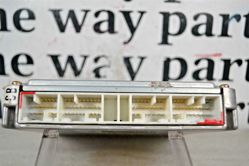 8966633020 Toyota Camry 2000 Engine Control Unit ECU ECM Module OEM 1B3 867 B7 - Image 4 of 4