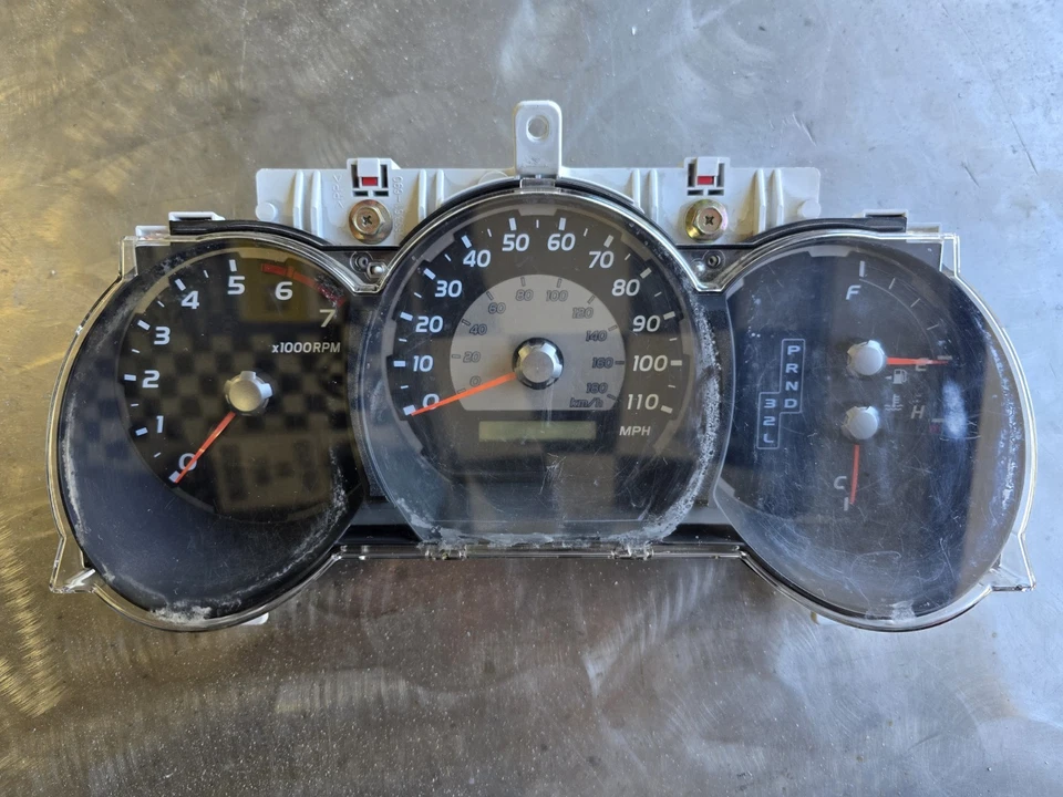 Toyota 4Runner Gauge Cluster 2006-2009, 146 k millas, Limited, Sport, SR5 4x4 Foto 3 de 4