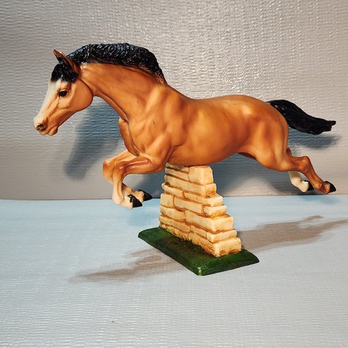 1970s BREYER Jumping Horse Model 300 'StoneWall' Round Mark Mold USA 9" Bay Mint - Imagen 3 de 13