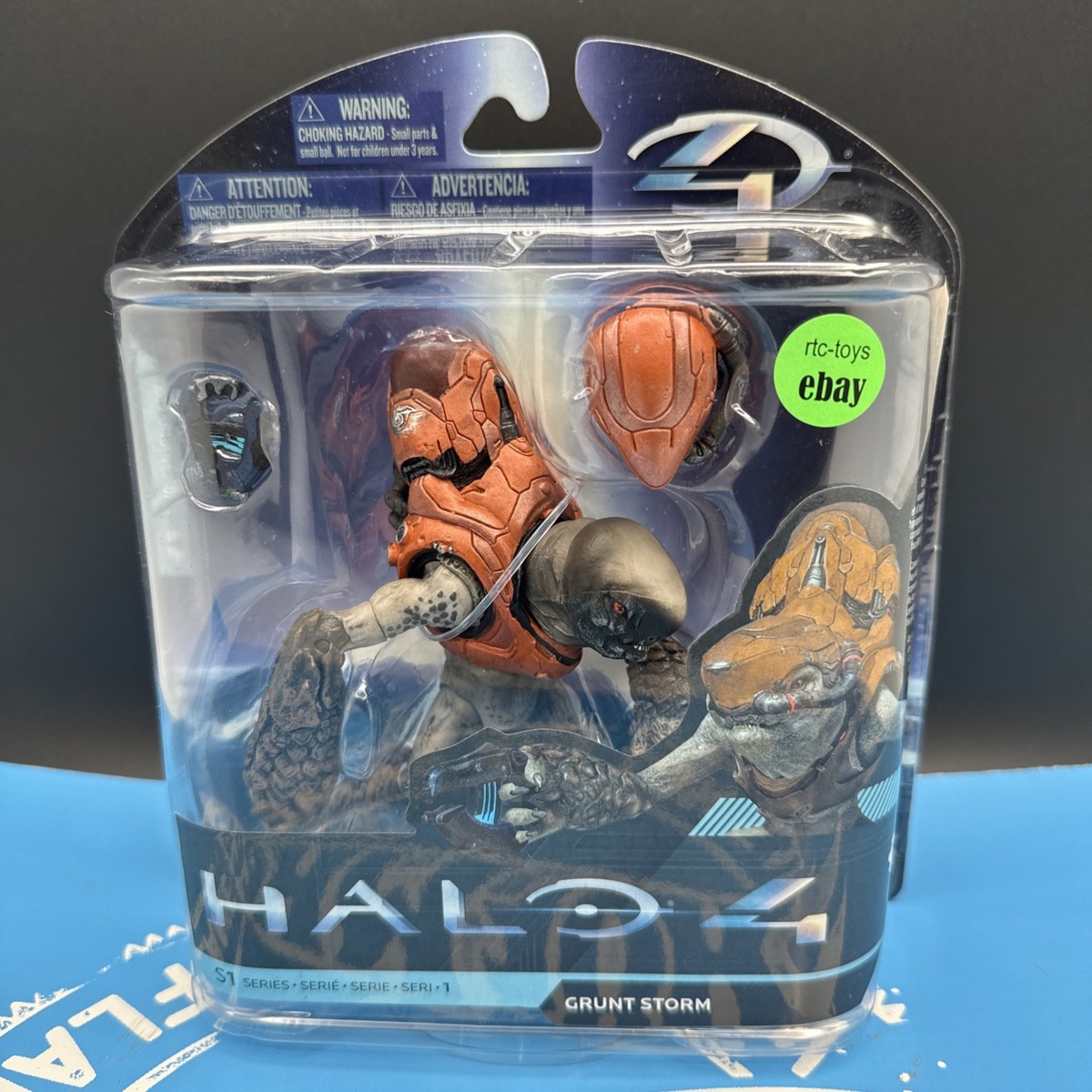 マクファーレントイズ　HALO 4体セット HALO 4 UNSC CRYOTUBE + MASTER CHIEF FIGURE SET McFARLANE